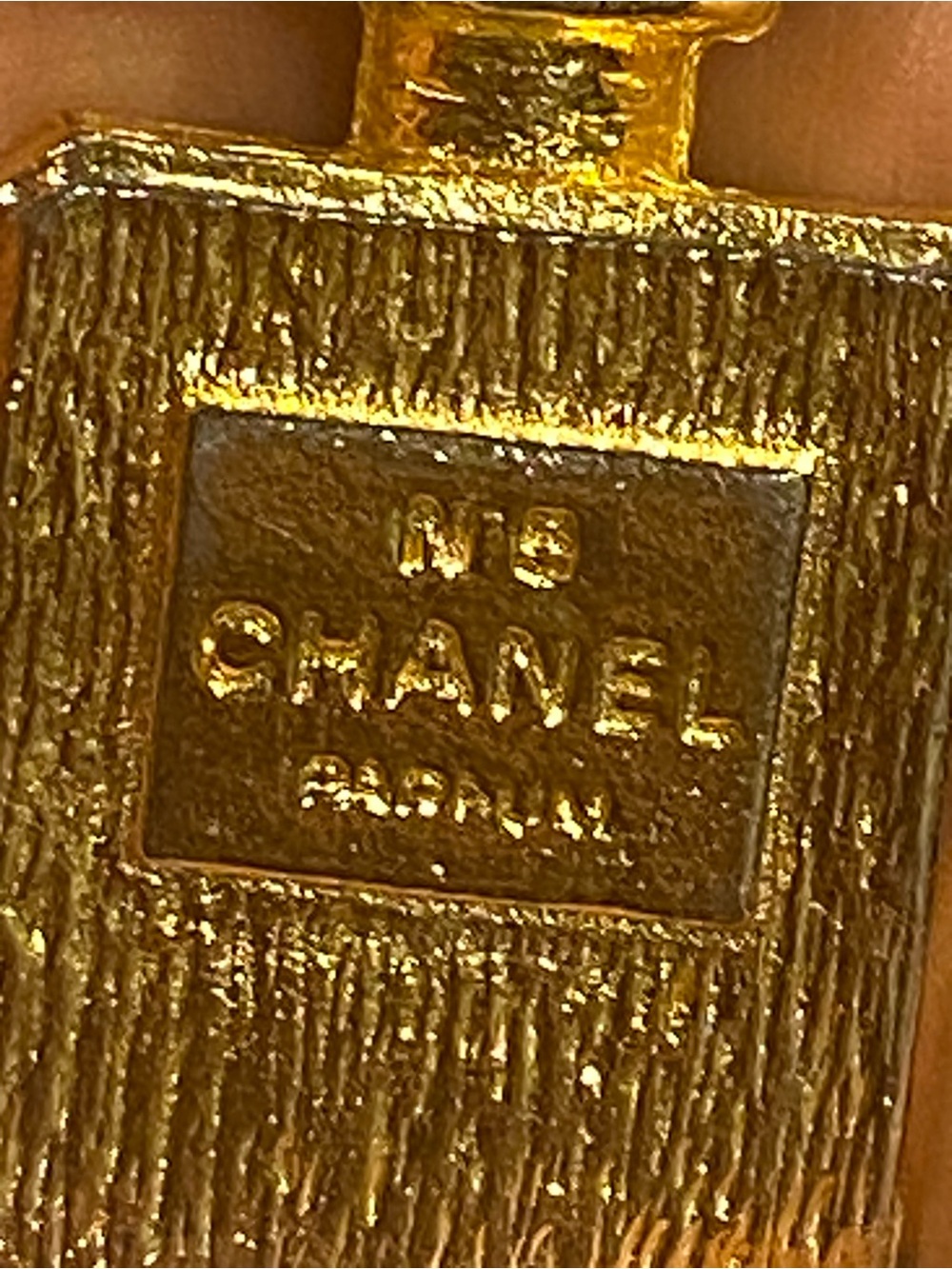 Authentic Chanel pendent - Picture 8 of 8